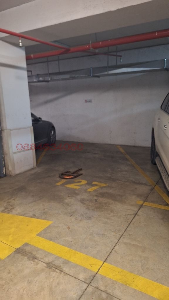 Дава под наем ГАРАЖ, ПАРКОМЯСТО, гр. София, Гоце Делчев, снимка 3 - Гаражи и паркоместа - 53185307