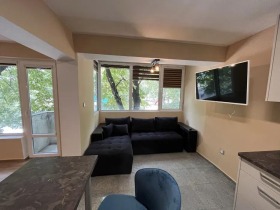 1 dormitorio Zimno kino Trakiya, Varna