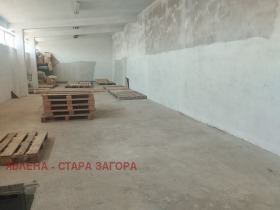 СКЛАД, 790 m2
