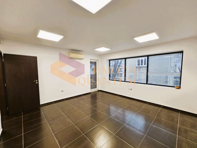 Дава под наем ОФИС, гр. Варна, Център, снимка 4 - Офиси - 53498741