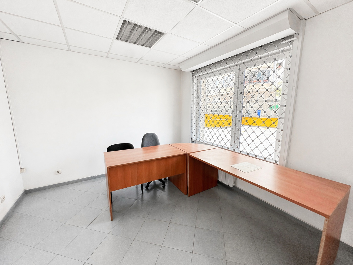 Дава под наем МАГАЗИН, гр. София, Гоце Делчев, снимка 7 - Магазини - 54214308
