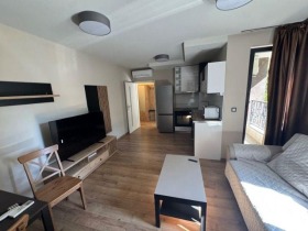 1 chambre Hristo Smirnenski, Plovdiv