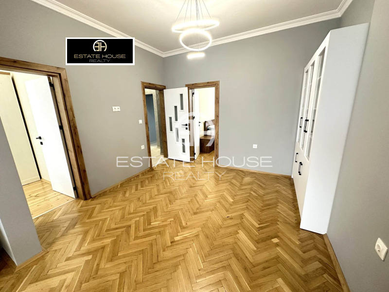 Дава под наем 3-СТАЕН, гр. София, Център, снимка 2 - Апартаменти - 52564284