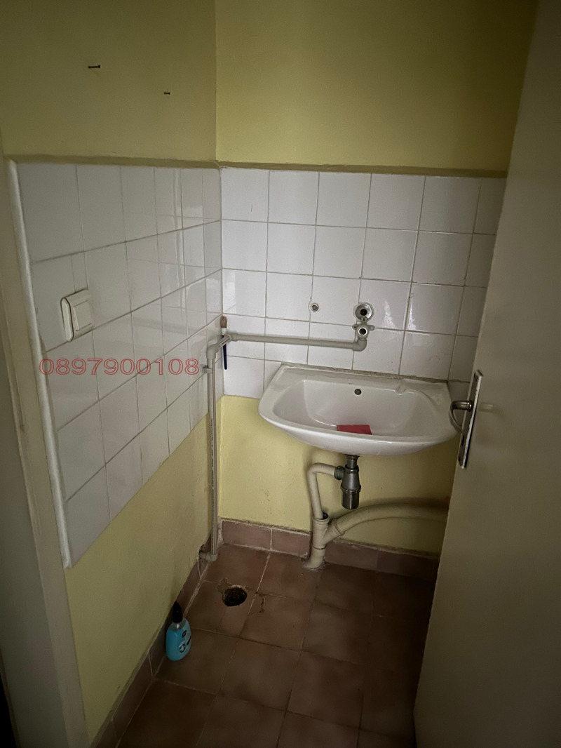 Дава под наем  Офис град Русе , Център , 44 кв.м | 70557721 - изображение [6]