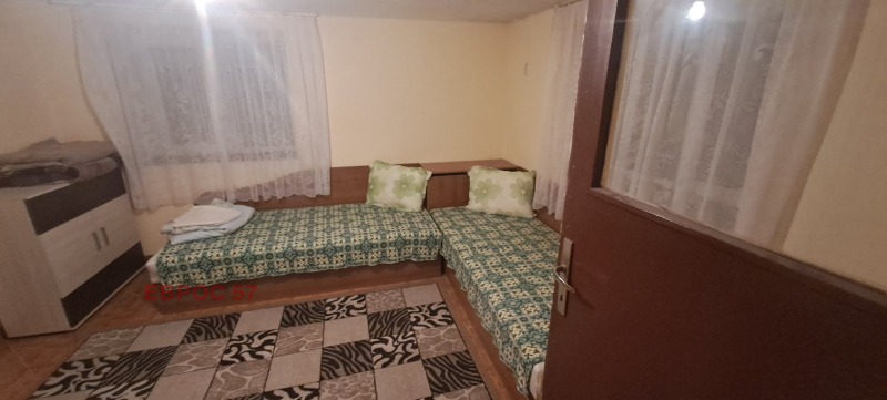 Дава под наем  Къща област Пловдив , с. Труд , 180 кв.м | 91438868 - изображение [9]