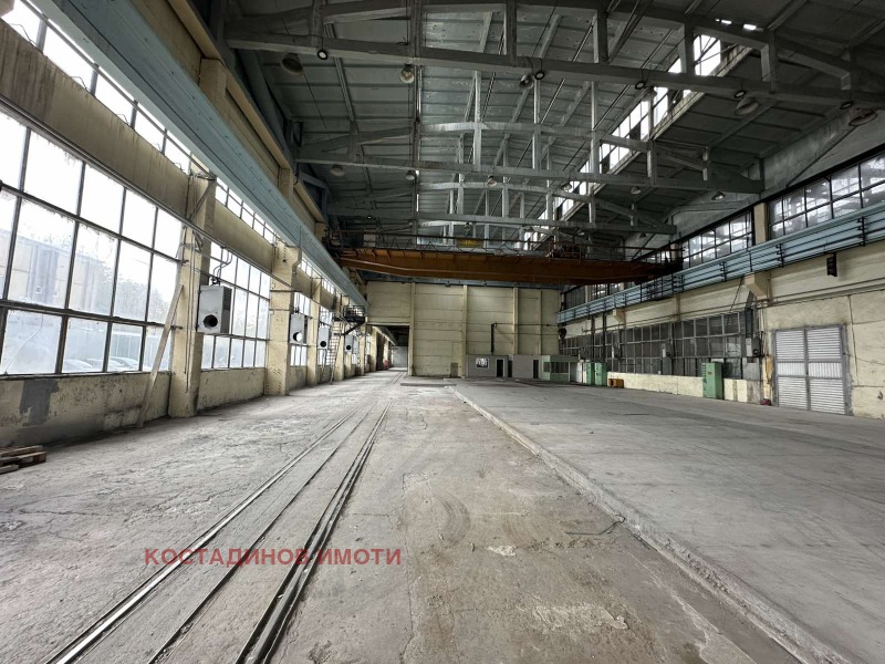 Дава под наем СКЛАД, гр. Пловдив, Индустриална зона - Юг, снимка 4 - Складове - 52454865