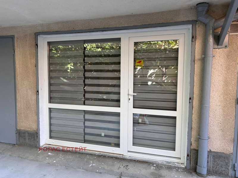 Дава под Наем ОФИС в град Стара Загора, Център - 18 кв.м / 150 € » 293.37 лв., РОЯЛС ЕСТЕЙТ