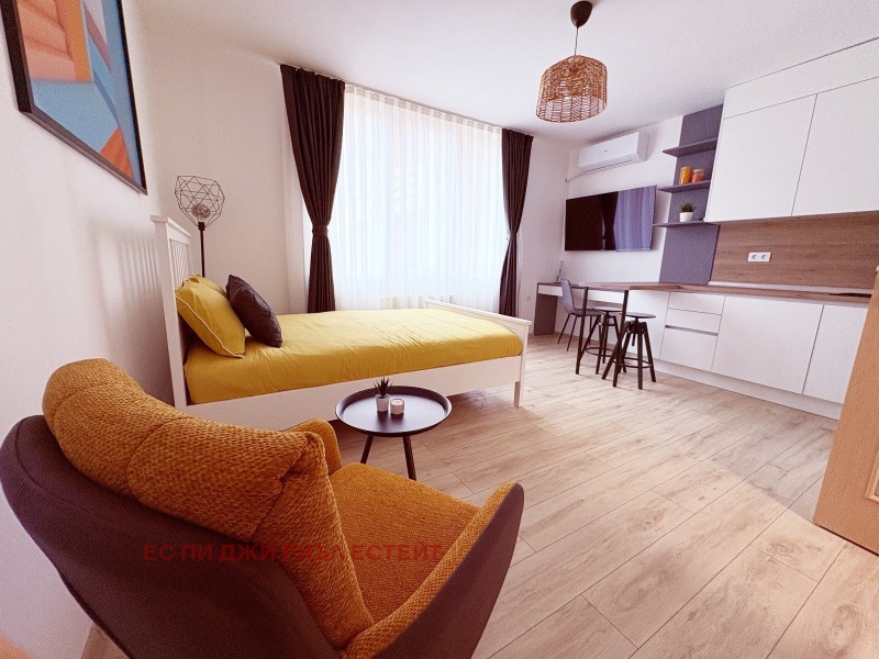 Te huur  Studio Sofia , Druzjba 2 , 38 m² | 99001870