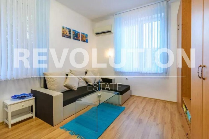 Zu vermieten  1 Schlafzimmer Warna , Grazka mahala , 44 qm | 28918824 - Bild [2]