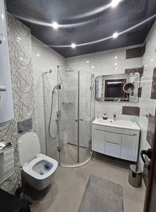Da affittare  2 camere da letto Plovdiv , Mladegki Halm , 115 mq | 27537713 - Immagine [8]