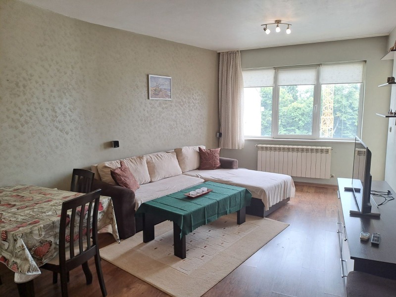 Te huur  2 slaapkamers Stara Zagora , Ajazmoto , 100 m² | 43842405