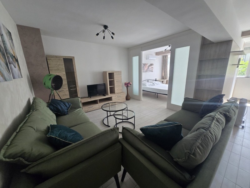 En renta  3 dormitorios Sofia , Meditsinska akademiya , 104 metros cuadrados | 70324001 - imagen [3]