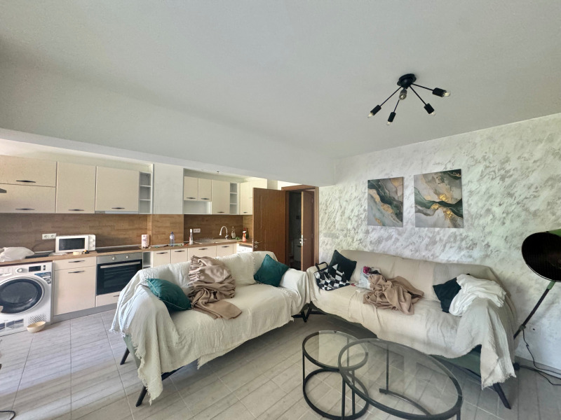 Te huur  3 slaapkamers Sofia , Meditsinska akademija , 104 m² | 70324001