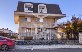 Piso de la casa Novi Iskar, Sofia 16