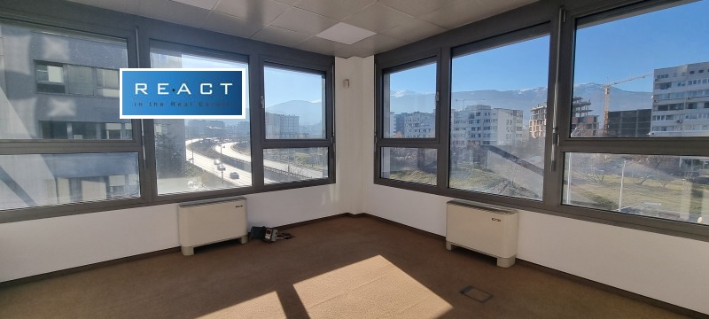 A louer  Bureau Sofia , Mladost 4 , 150 m² | 55131721