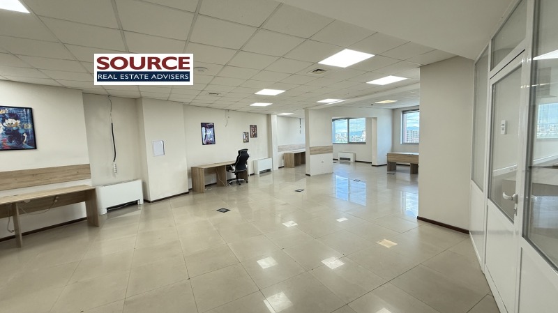 Te huur  Kantoor Sofia , Tsentar , 200 m² | 98140125