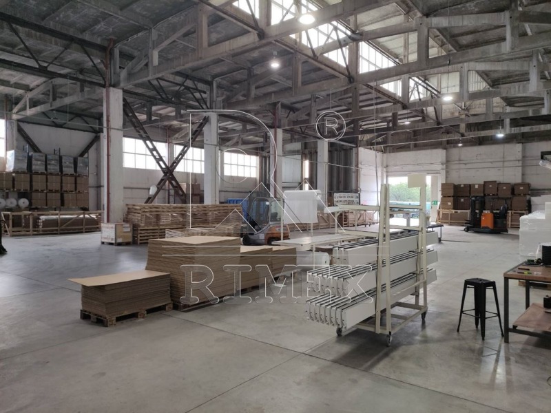For Rent  Industrial building Plovdiv , Industrialna zona - Trakiya , 2130 sq.m | 53164328 - image [2]