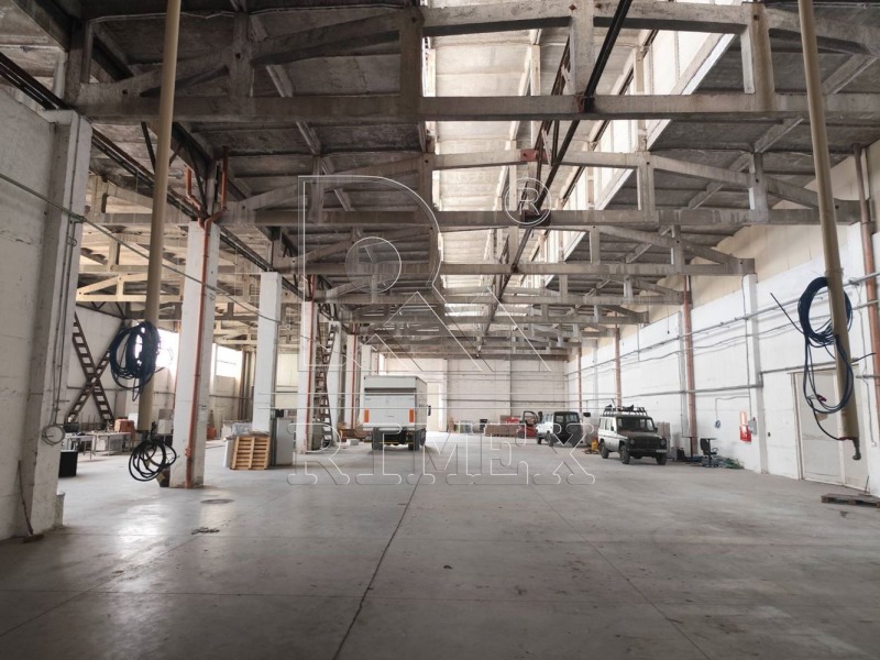 For Rent  Industrial building Plovdiv , Industrialna zona - Trakiya , 2130 sq.m | 53164328