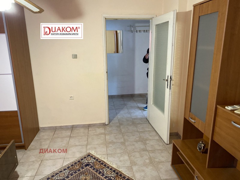 Дава под наем 2-СТАЕН, гр. Бургас, Център, снимка 4 - Апартаменти - 53505085