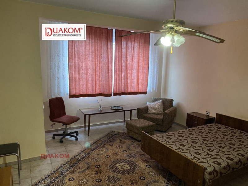 Дава под наем 2-СТАЕН, гр. Бургас, Център