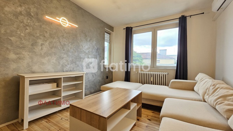 Zu vermieten  2 Schlafzimmer Sofia , Zentar , 75 qm | 42550251 - Bild [3]