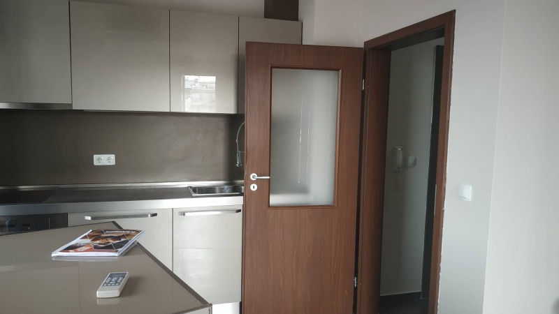 Дава под наем 3-СТАЕН, гр. Пловдив, Център, снимка 5 - Апартаменти - 53460586