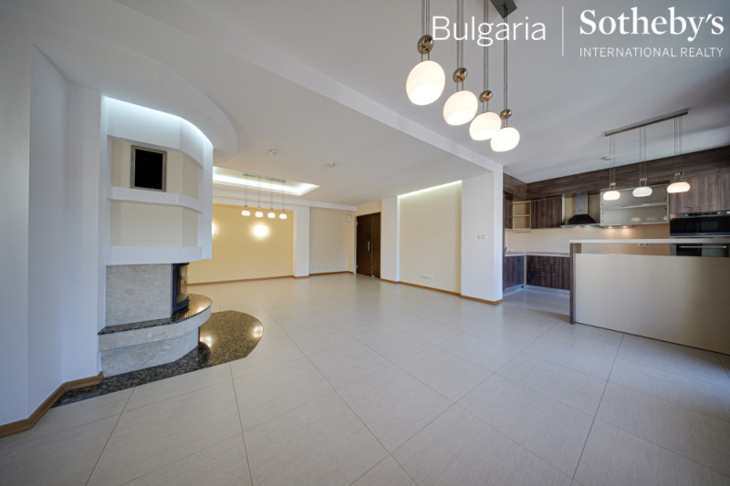 Дава под наем 4-СТАЕН, гр. София, Лозенец, снимка 4 - Апартаменти - 53290076