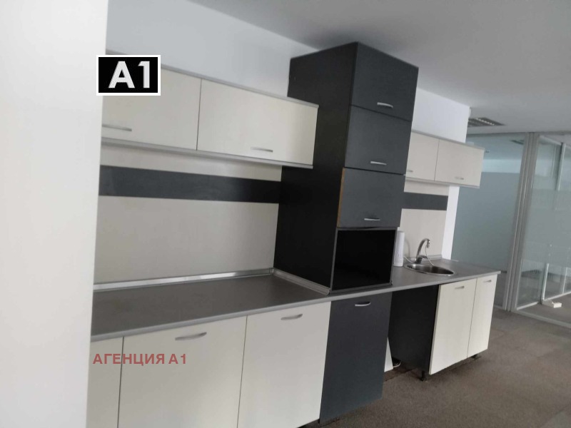 Te huur  Kantoor Sofia , Tsentar , 150 m² | 59977397 - afbeelding [3]