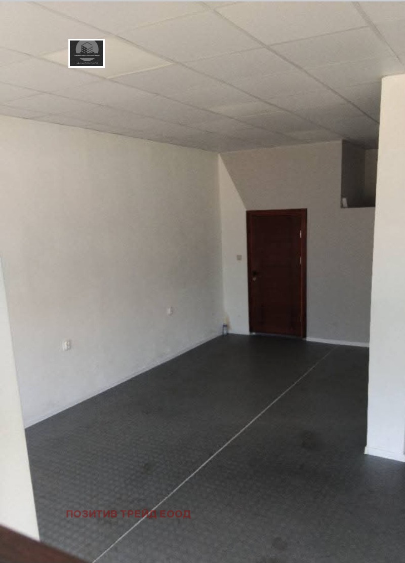 Til leje  Butik region Kyustendil , Dupnitsa , 63 kvm | 26027507 - billede [4]