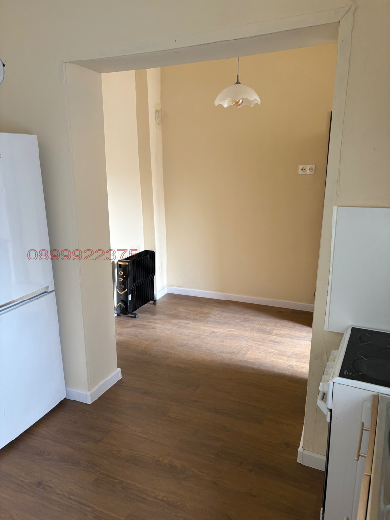 Дава под наем КЪЩА, гр. София, Център, снимка 6 - Къщи - 53159152