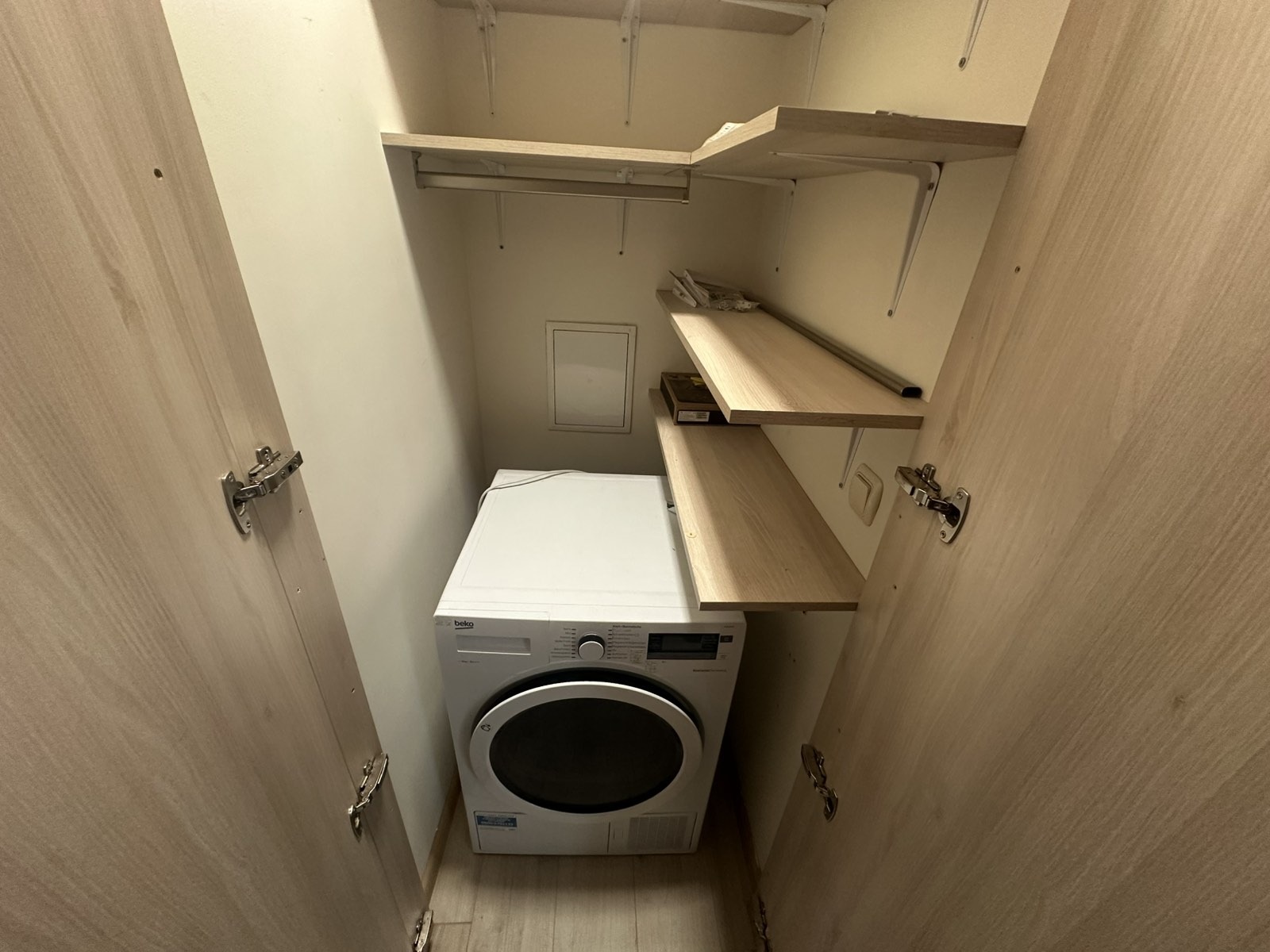 Дава под наем 2-СТАЕН, гр. София, Красно село, снимка 11 - Апартаменти - 55709326