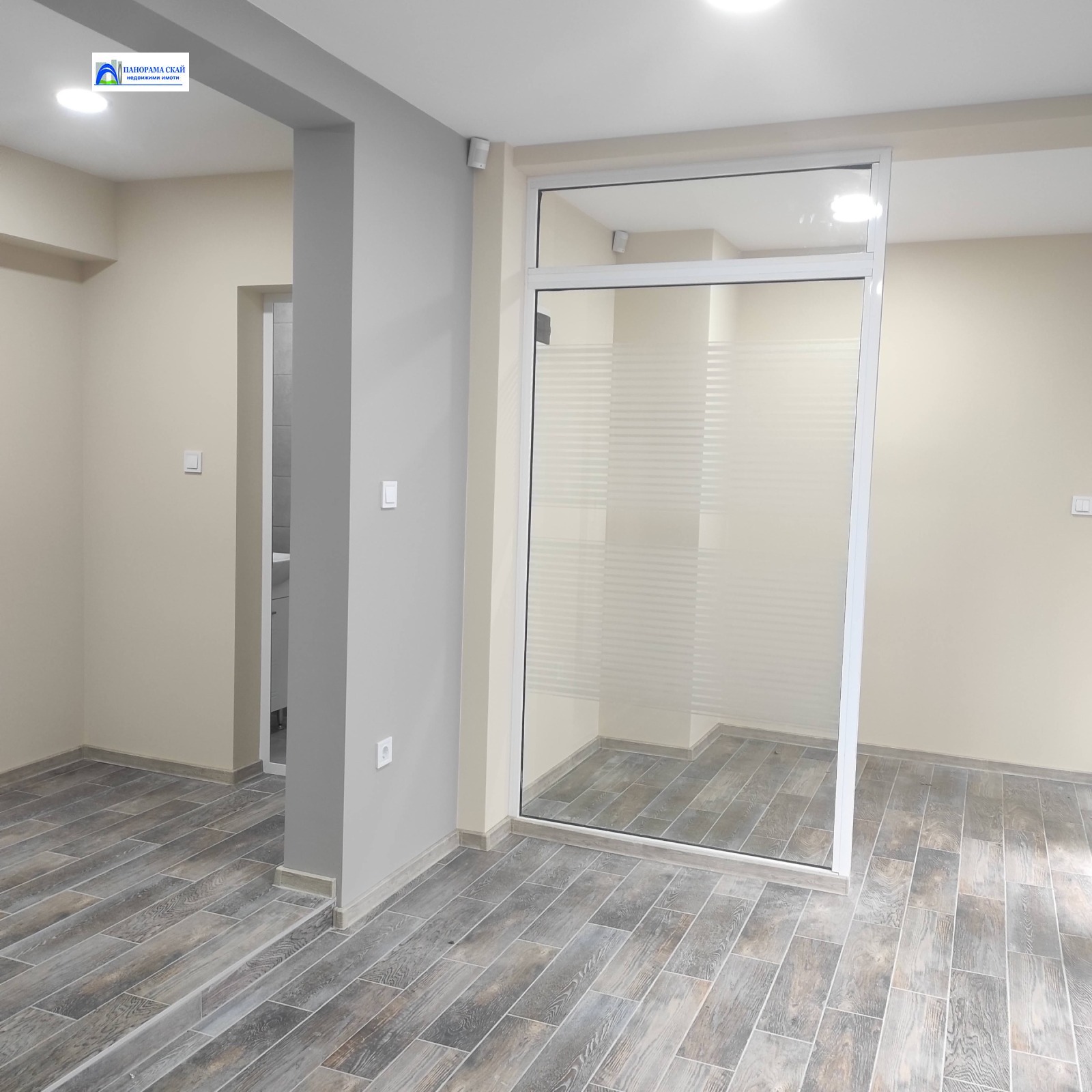 Дава под наем ОФИС, гр. Плевен, Идеален център