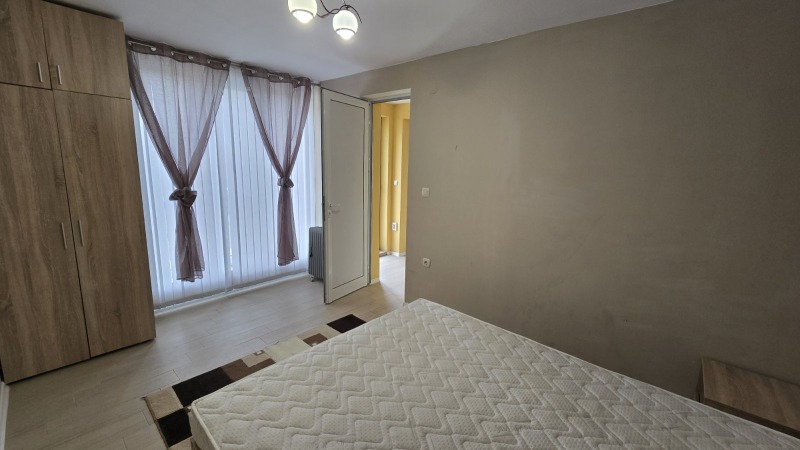 Дава под наем КЪЩА, с. Ябълково, област Кюстендил, снимка 8 - Къщи - 52991230