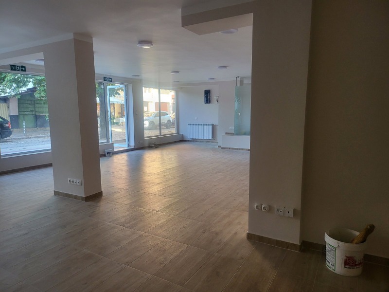 Te huur  Kantoor Sofia , Zona B-19 , 190 m² | 78475483