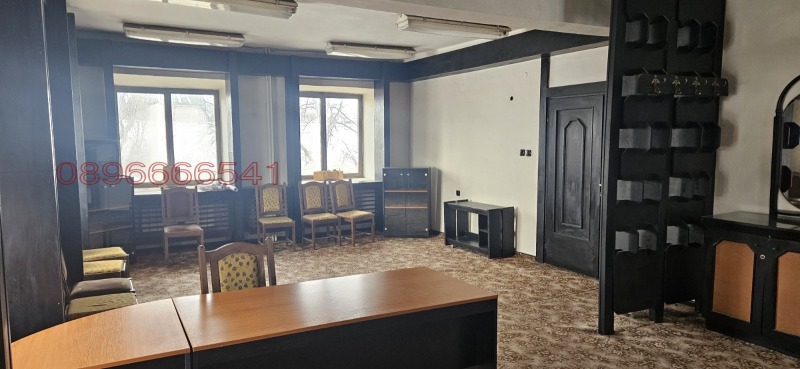 Дава под наем ОФИС, гр. Русе, Промишлена зона - Запад, снимка 3 - Офиси - 53153614