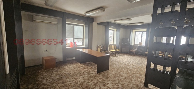 Дава под наем ОФИС, гр. Русе, Промишлена зона - Запад