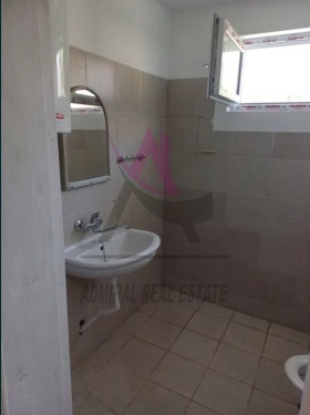 2 ložnice Kolchozen pazar, Varna 4