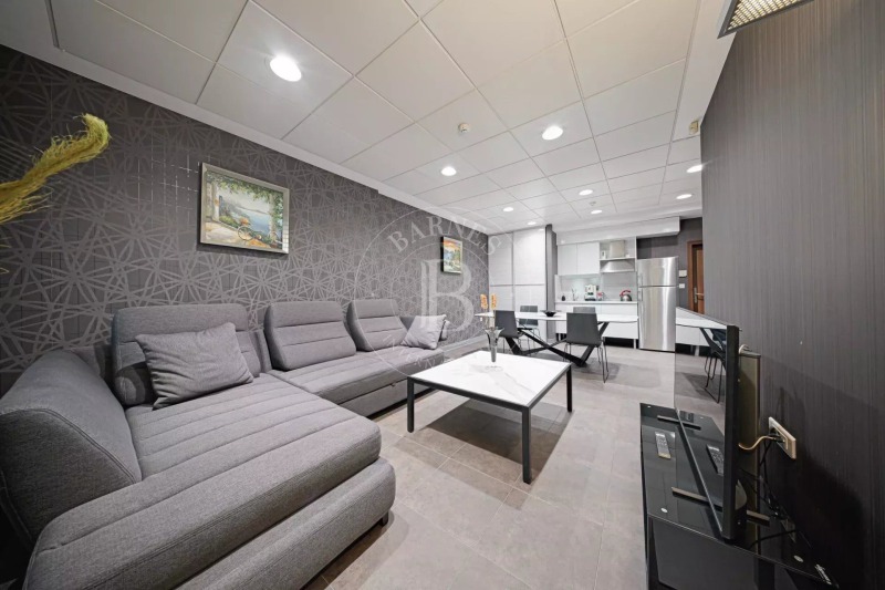 Дава под Наем 2-СТАЕН в град София, Младост 4 - 90 кв.м / 1 300 € » 2 542.58 лв., БАРНС БЪЛГАРИЯ