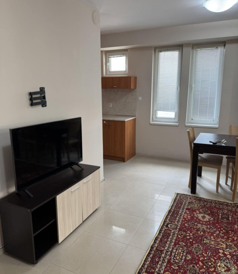 Издаје се  2 спаваће собе Шумен , Добруджански , 95 м2 | 73757759 - слика [3]