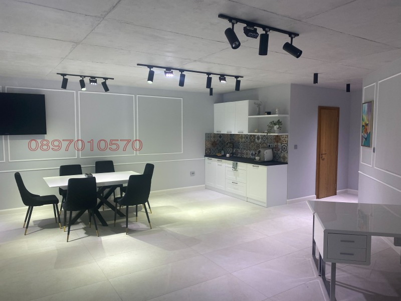 Дава под наем ОФИС, гр. Пловдив, Център