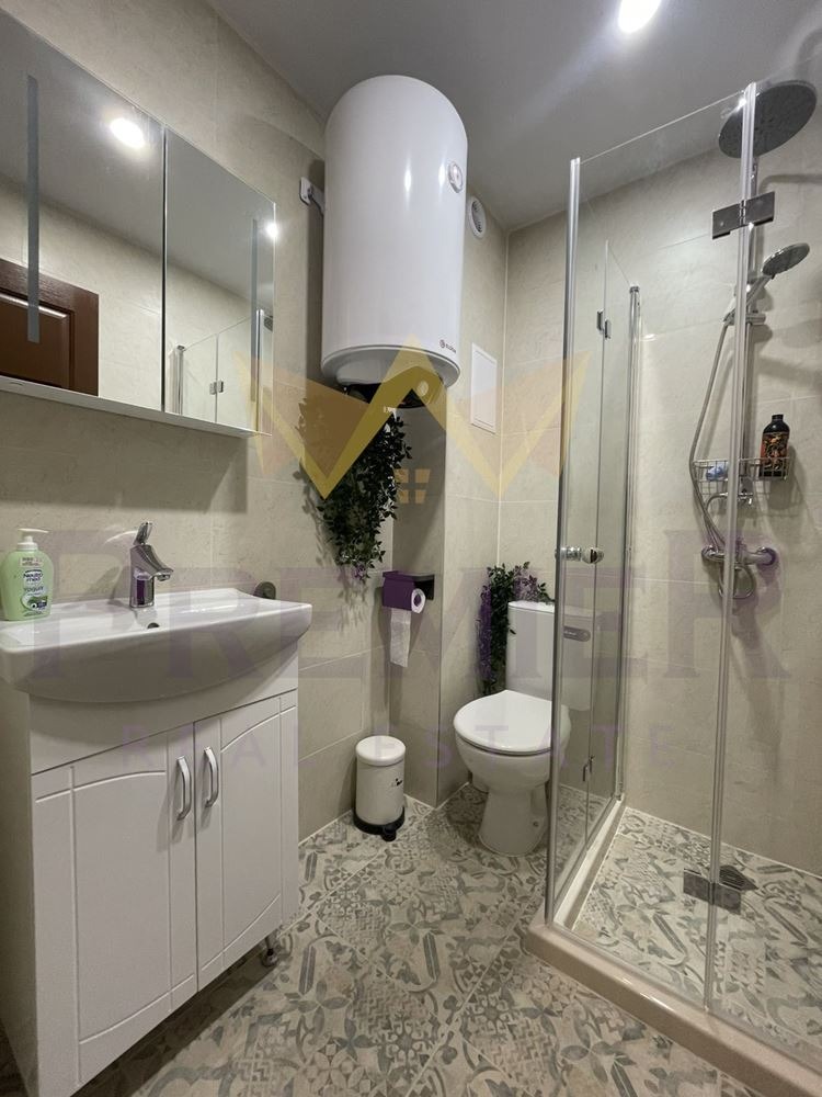 Издаје се  1 спаваћа соба Варна , Кајсиева градина , 55 м2 | 23866581 - слика [10]