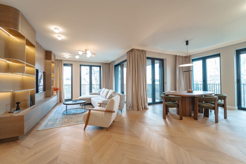 Zu vermieten  3 Schlafzimmer Sofia , Lozenez , 189 qm | 73333082