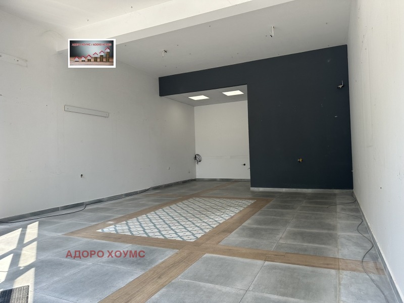 De inchiriat  Magazin Ruse , Rodina 2 , 57 mp | 17766678