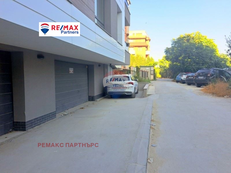 Da affittare  Posto auto Varna , Levski 1 , 12 mq | 34221149 - Immagine [2]