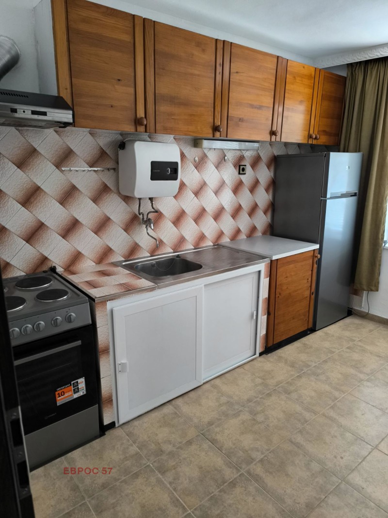Дава под наем  2-стаен град Пловдив , Коматевски възел , 70 кв.м | 99087627 - изображение [4]