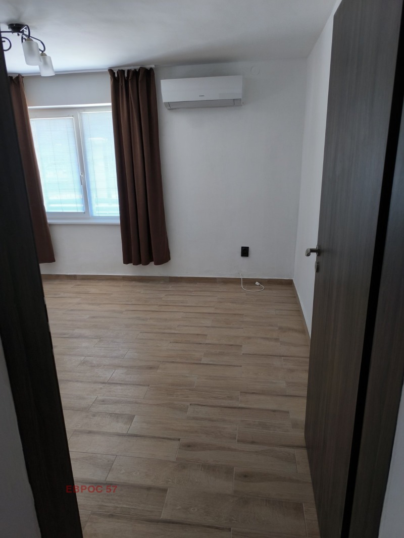 Дава под наем  2-стаен град Пловдив , Коматевски възел , 70 кв.м | 99087627 - изображение [12]