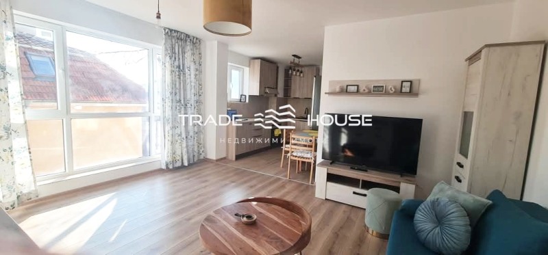 Zu vermieten  2 Schlafzimmer Plowdiw , Zentar , 95 qm | 29990019 - Bild [3]