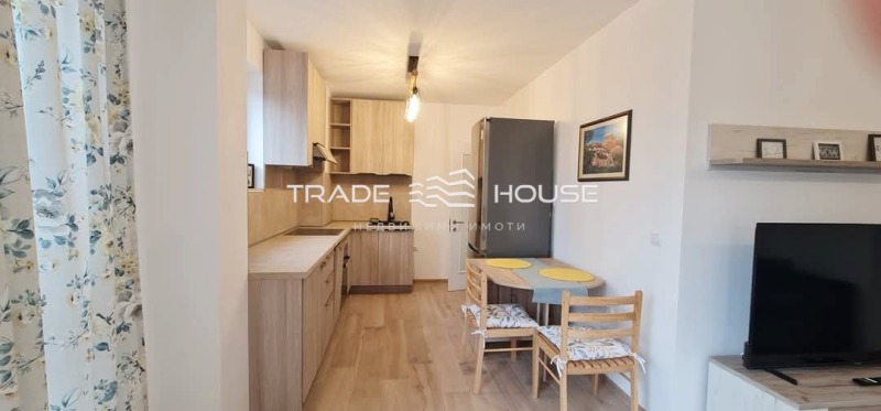 Zu vermieten  2 Schlafzimmer Plowdiw , Zentar , 95 qm | 29990019 - Bild [5]