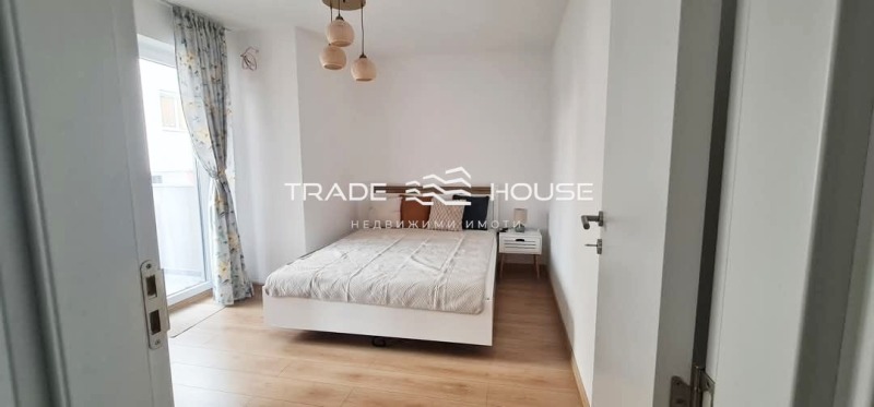 Zu vermieten  2 Schlafzimmer Plowdiw , Zentar , 95 qm | 29990019 - Bild [6]