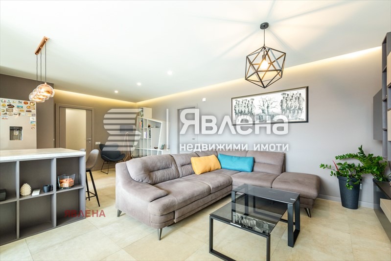 Дава под наем 3-СТАЕН, гр. София, Изгрев, снимка 2 - Апартаменти - 53126423